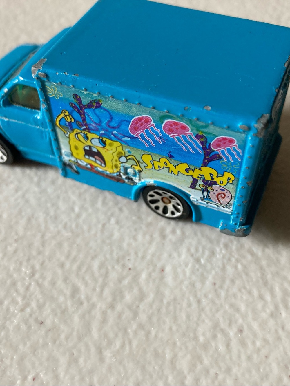 Vintage 1998 Mattel Matchbox Ford Box Truck Diecast Blue SpongeBob SquarePants